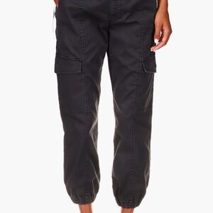 Sanctuary like new Women’s Black Cargo Jogger Pants. Size 28